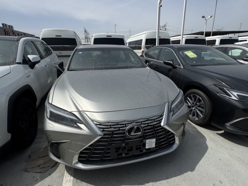 Lexus ES VII Рестайлинг 2 200 2.0 CVT (173 л.с.) (Premium)