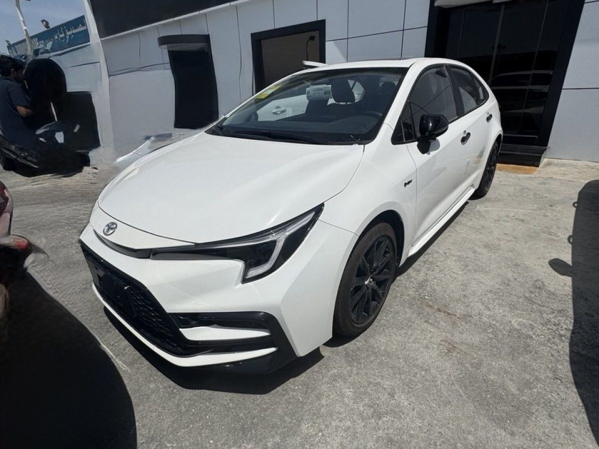 Toyota Levin 2025 Luxury, Белый — купить в Симферополе, автосалон NEW AUTO