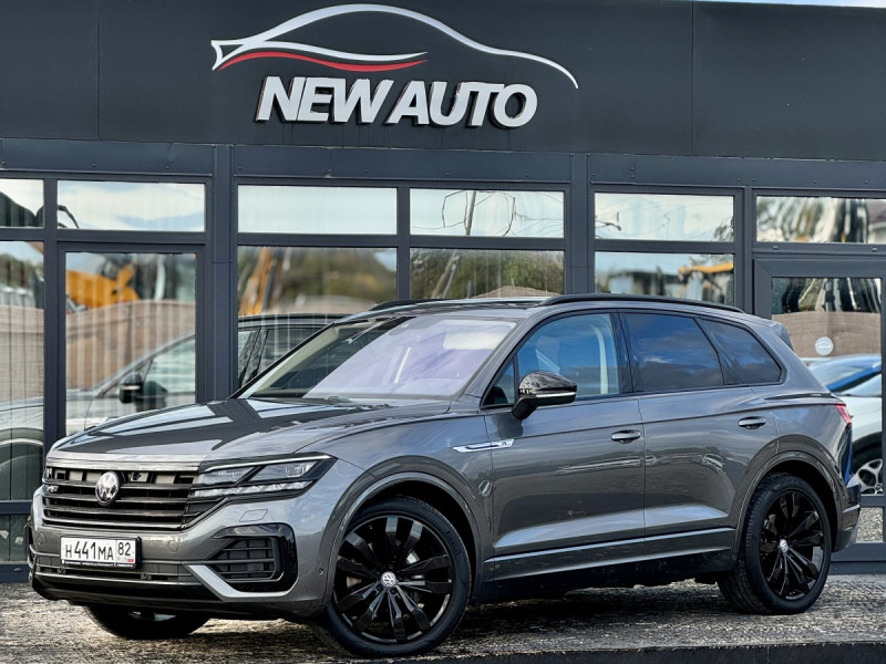 Volkswagen Touareg III 3.0d AT (249 л.с.) 4WD (R-Line)